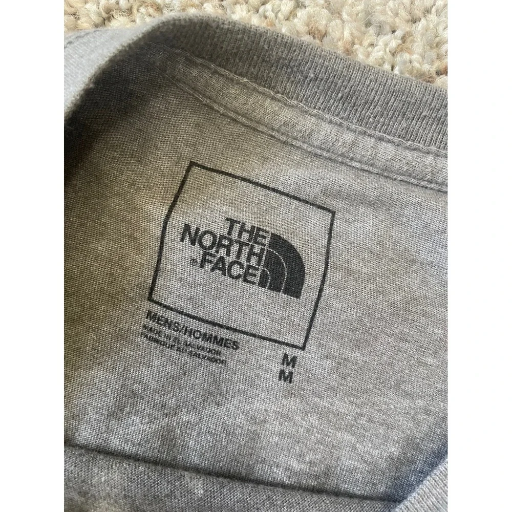 The North Face Long Sleeve Tee Mens Medium Gray Excellent Mountain Graphic Shirt